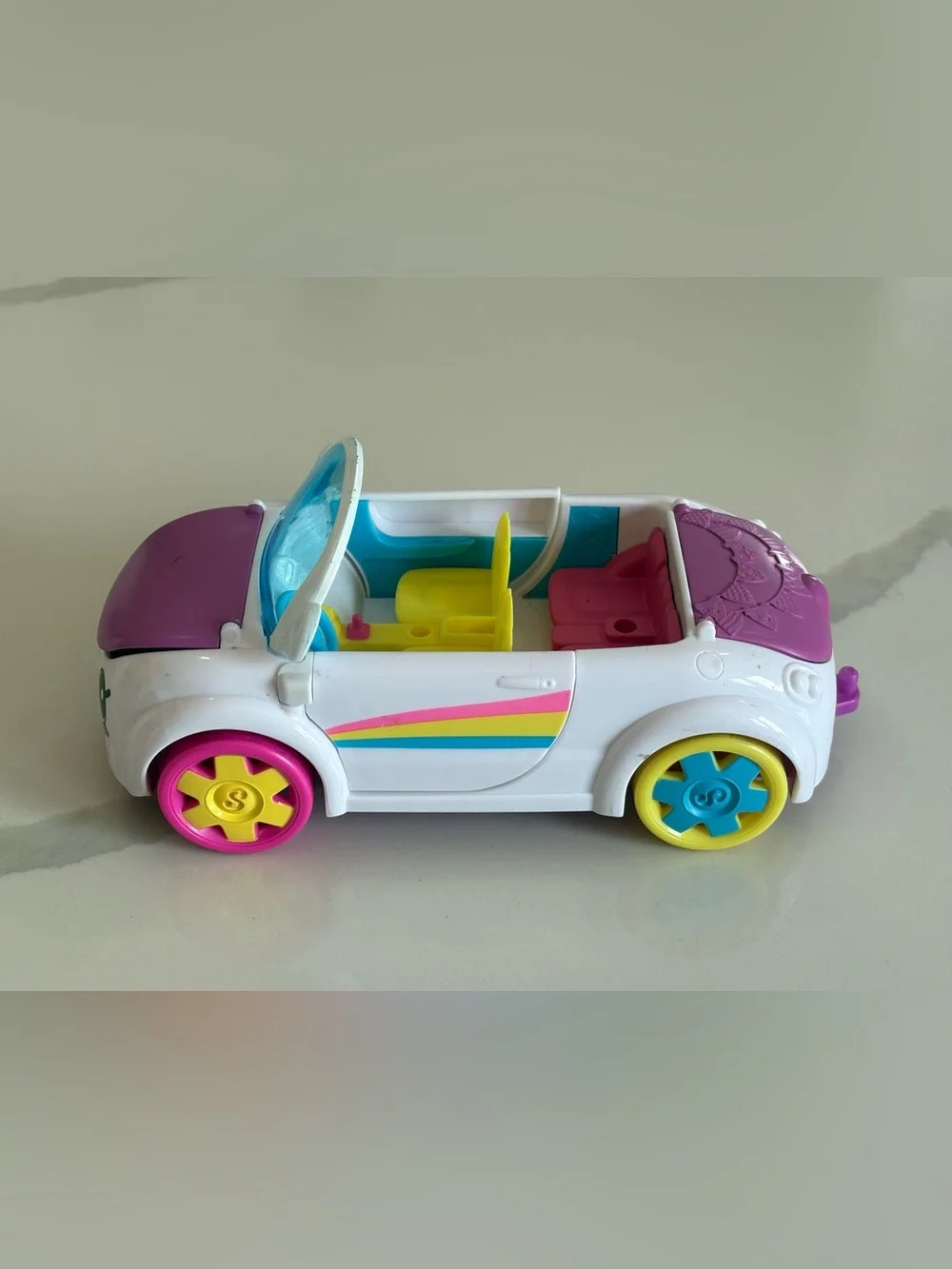 Shopkins Happy Places Convertible Car Moose Toys Doll Vehicle White Pink